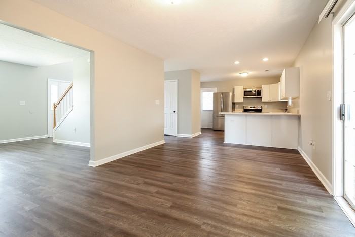 112 W Celestial Dr - Photo 3 of 10
