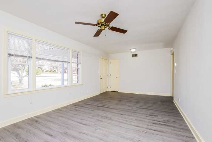 3930 Leinbach Dr - Photo 7 of 13