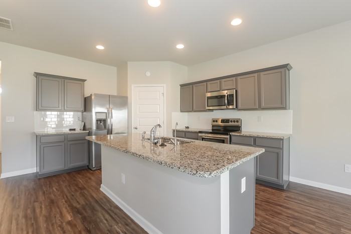 1321 Eldrick Ln - Photo 5 of 12