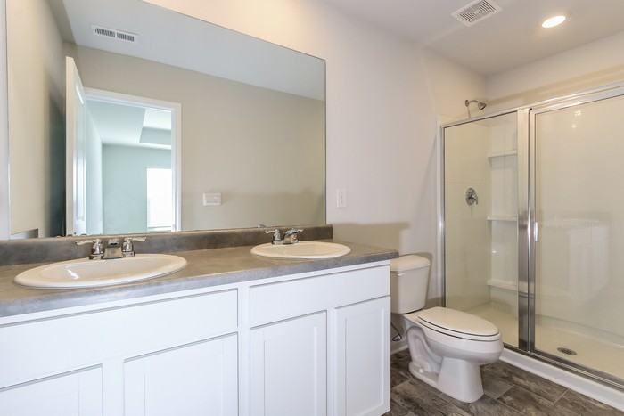 2027 River Park Cir - Photo 7 of 12