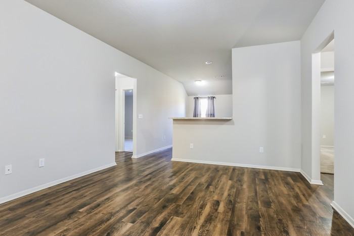 1901 Sebastian St - Photo 2 of 10