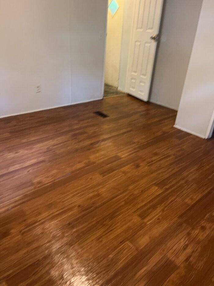 321 Robinson Rd - Photo 5 of 13