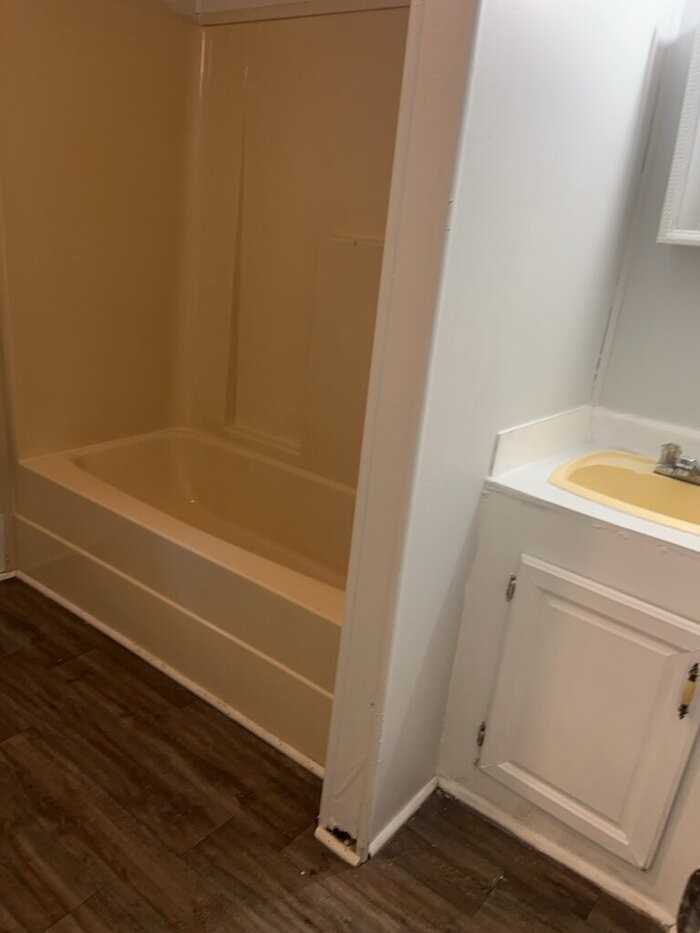 321 Robinson Rd - Photo 7 of 13