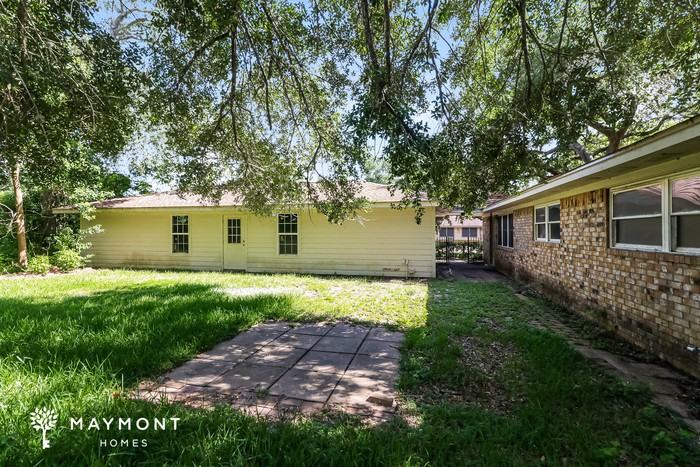 52 Pine Ct - Photo 3 of 3