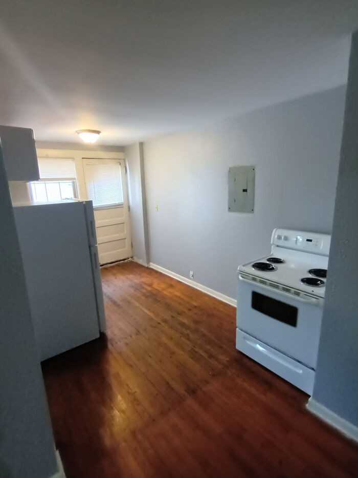 10205 Madison Ave #5