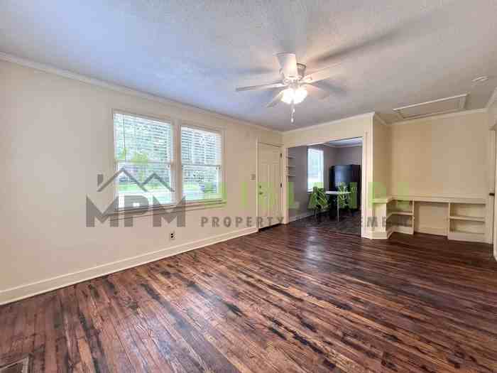 4508 Ryan Ave - Photo 5 of 36