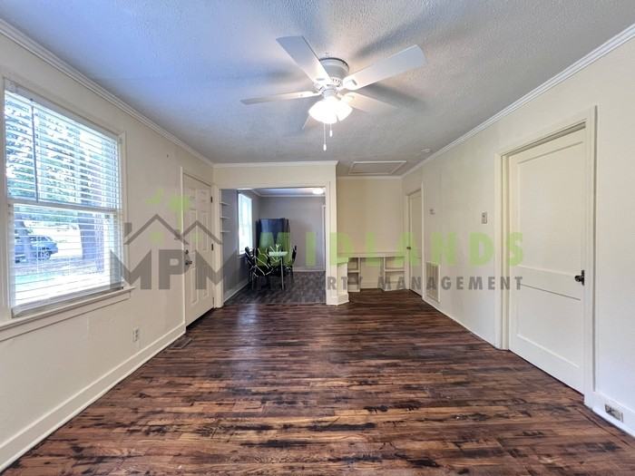 4508 Ryan Ave - Photo 6 of 36