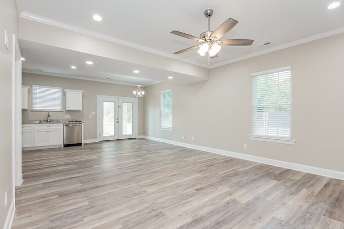 503 E Cloninger St - Photo 4 of 17