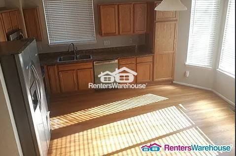 10707 Cherrington St - Photo 7 of 19