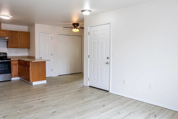 5992 Se Drake St #3 - Photo 3 of 11