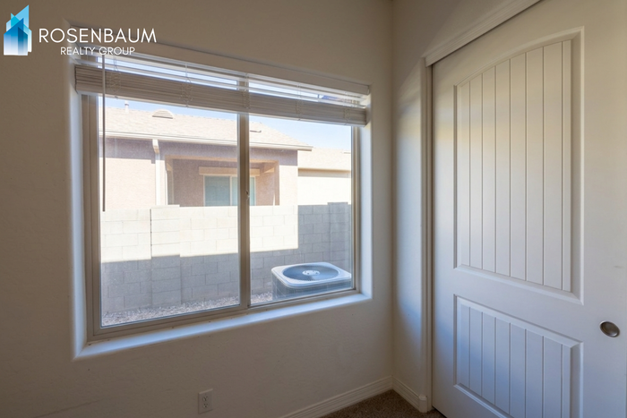 6070 E Greer Ln - Photo 5 of 7