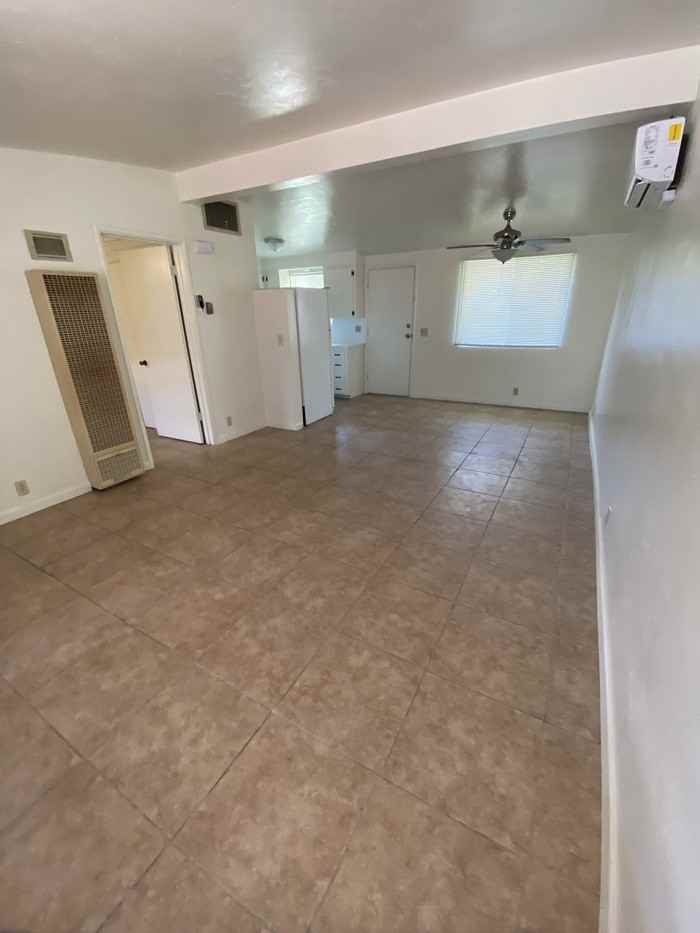 4258 E North St - Photo 3 of 8