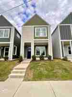 featured image of 2328 E 18th St
