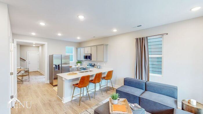 2328 E 18th St - Photo 4 of 17