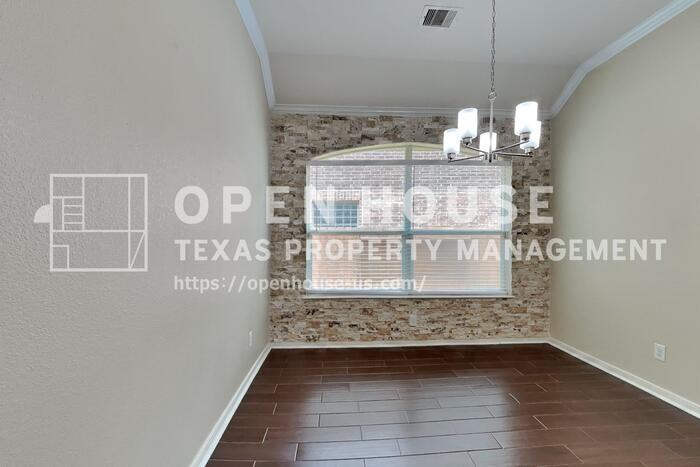 12419 Adams Ridge Ln - Photo 7 of 20