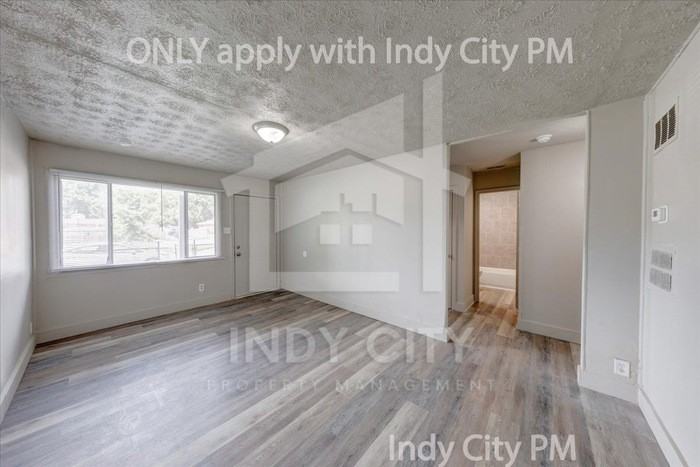 3209 E 26th St - Photo 3 of 18