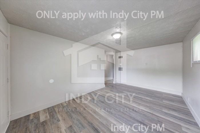 3209 E 26th St - Photo 6 of 18