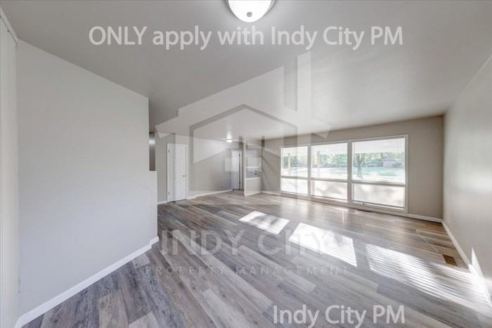 3118 N Richardt Ave - Photo 5 of 22