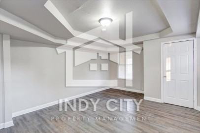 3534 N Parker Ave - Photo 7 of 17