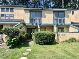 featured image of 233 Timber Ct