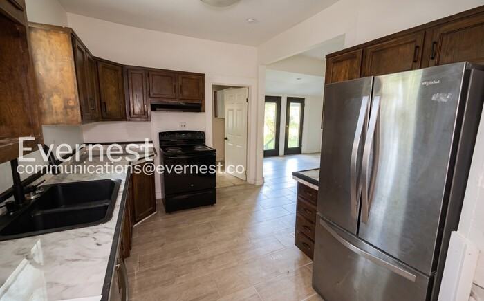 208 Red Lane Rd - Photo 3 of 21