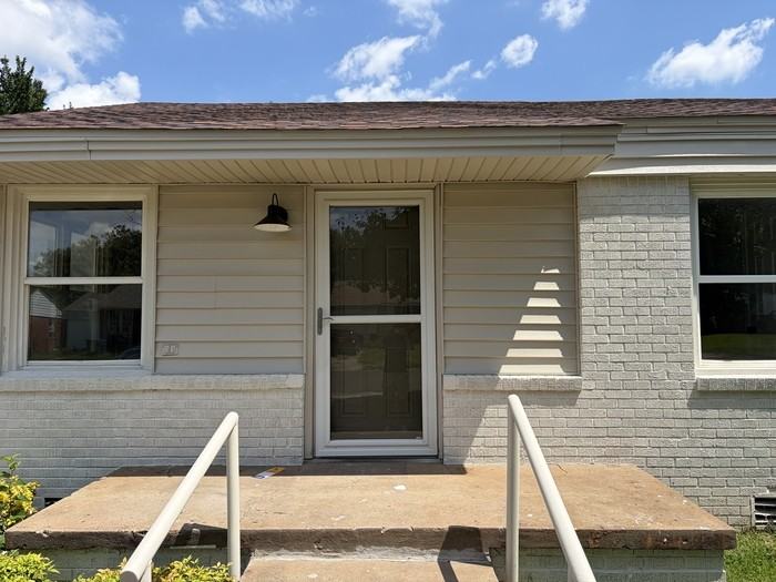 411 Showalter Dr - Photo 2 of 26