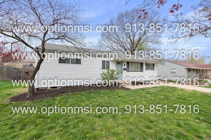 9048 Gillette St - Photo 3 of 30