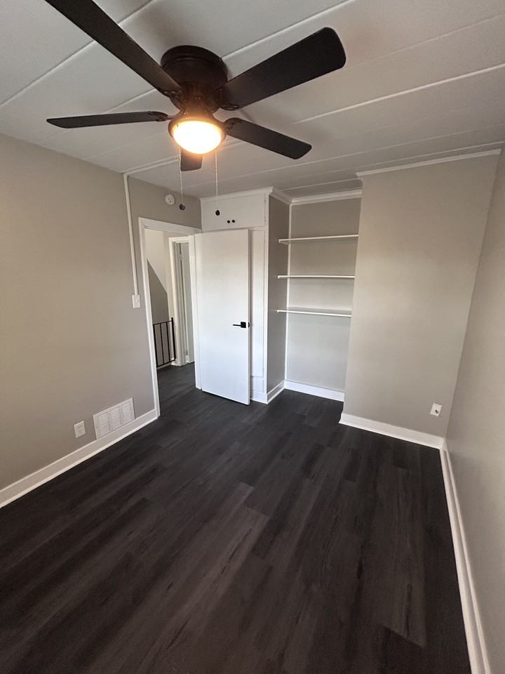 648 169th St #648 - Photo 6 of 12