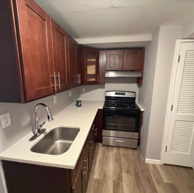 297 Hawthorne Ave #BG - Photo 4 of 4