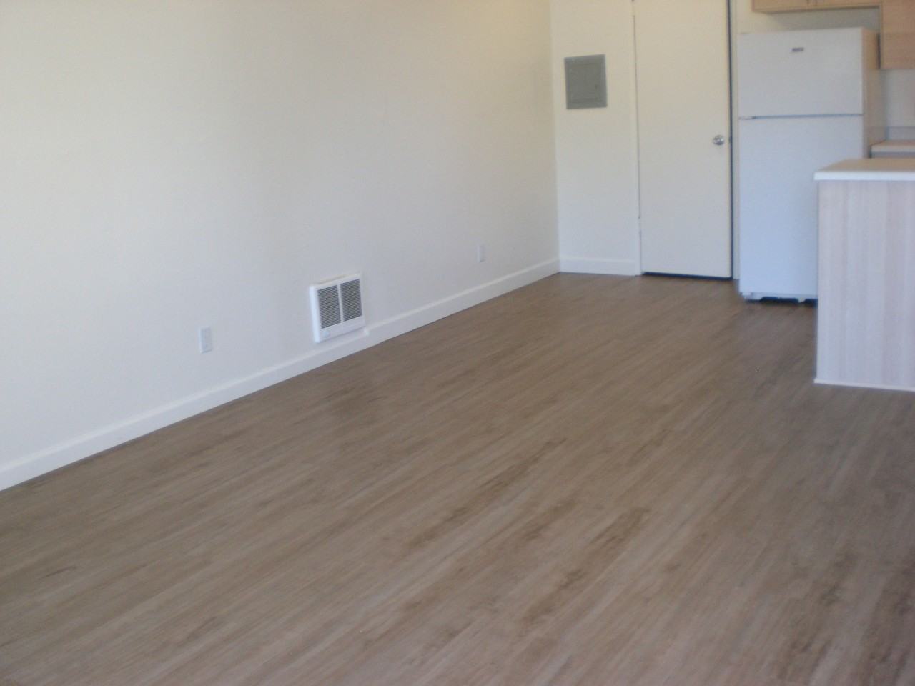 2323 Mcbride Ln - Photo 6 of 12
