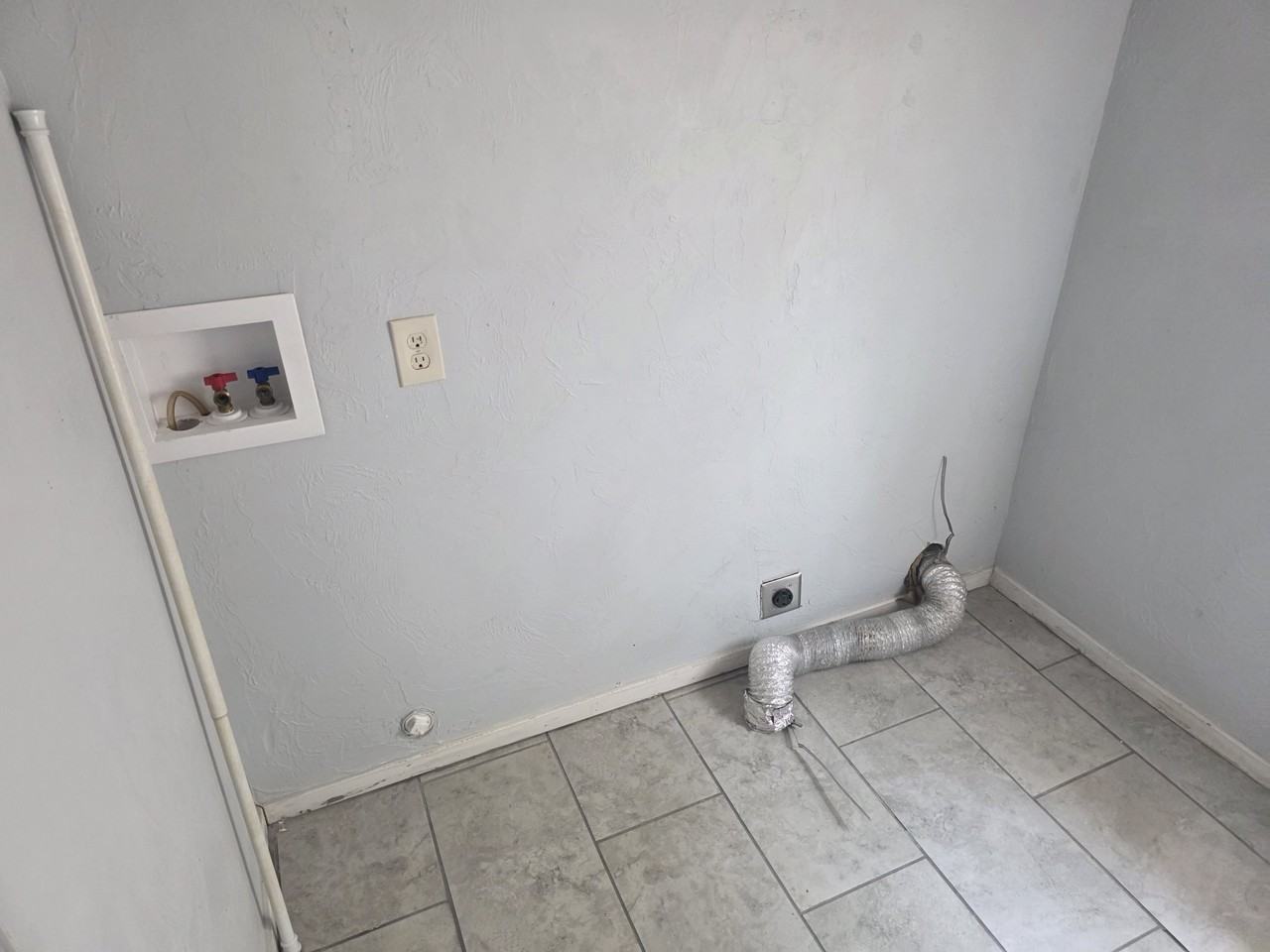 520 W 12th St #NA - Photo 3 of 13