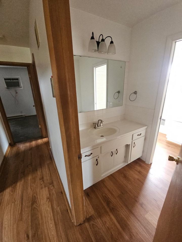 5831 W 25th St #4 - Photo 3 of 14