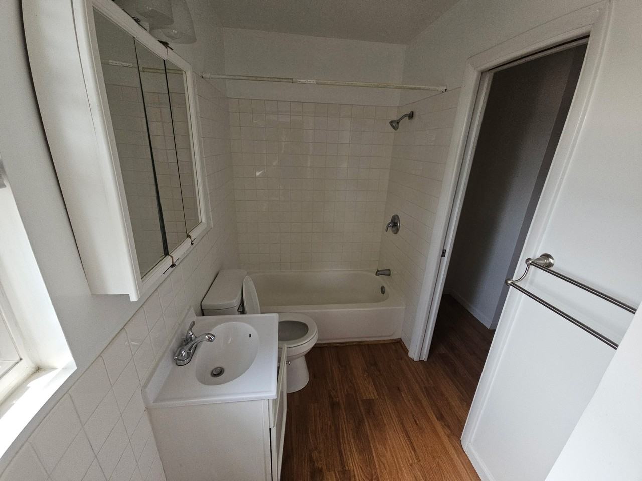 5831 W 25th St #4 - Photo 4 of 14