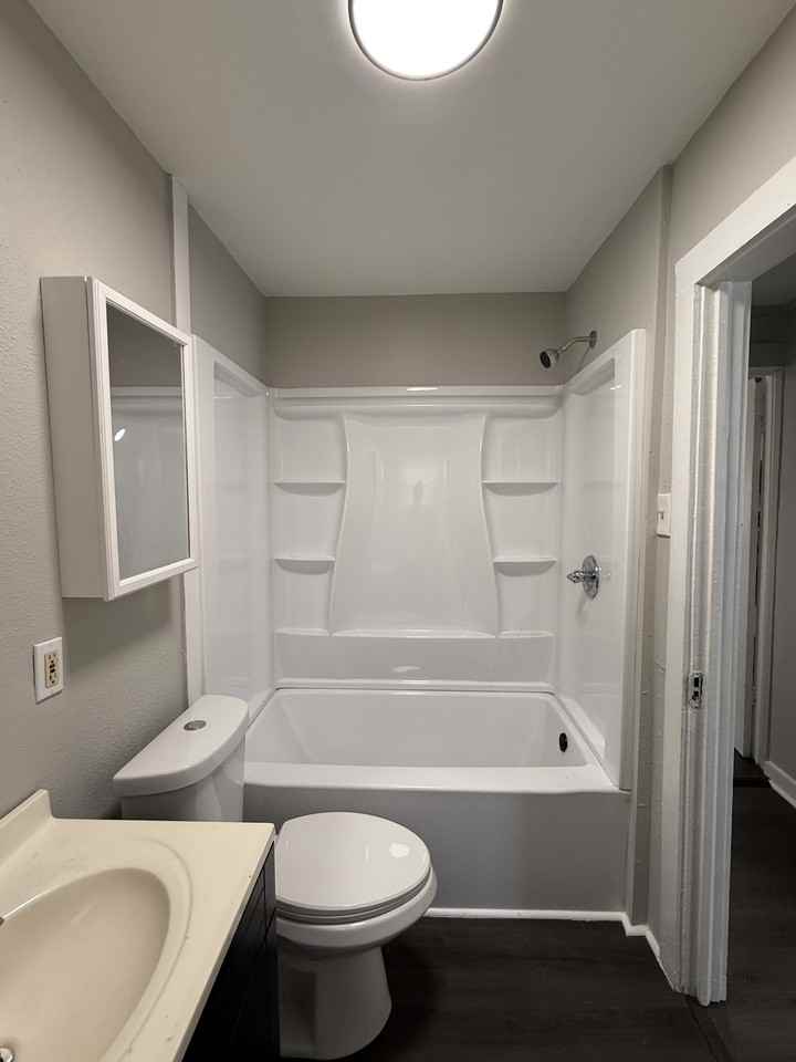 66 Martin Ave Se #NA - Photo 7 of 14
