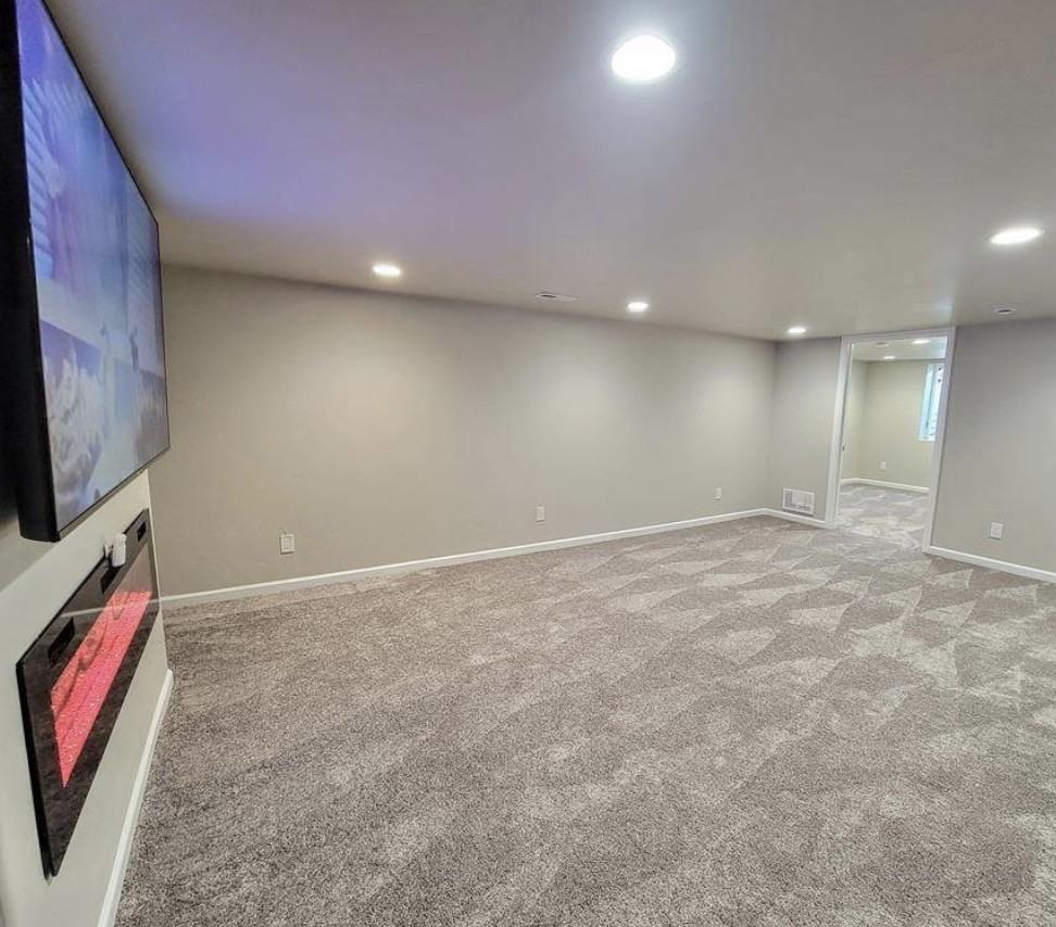 1020 Aqua Ave #NA - Photo 6 of 17