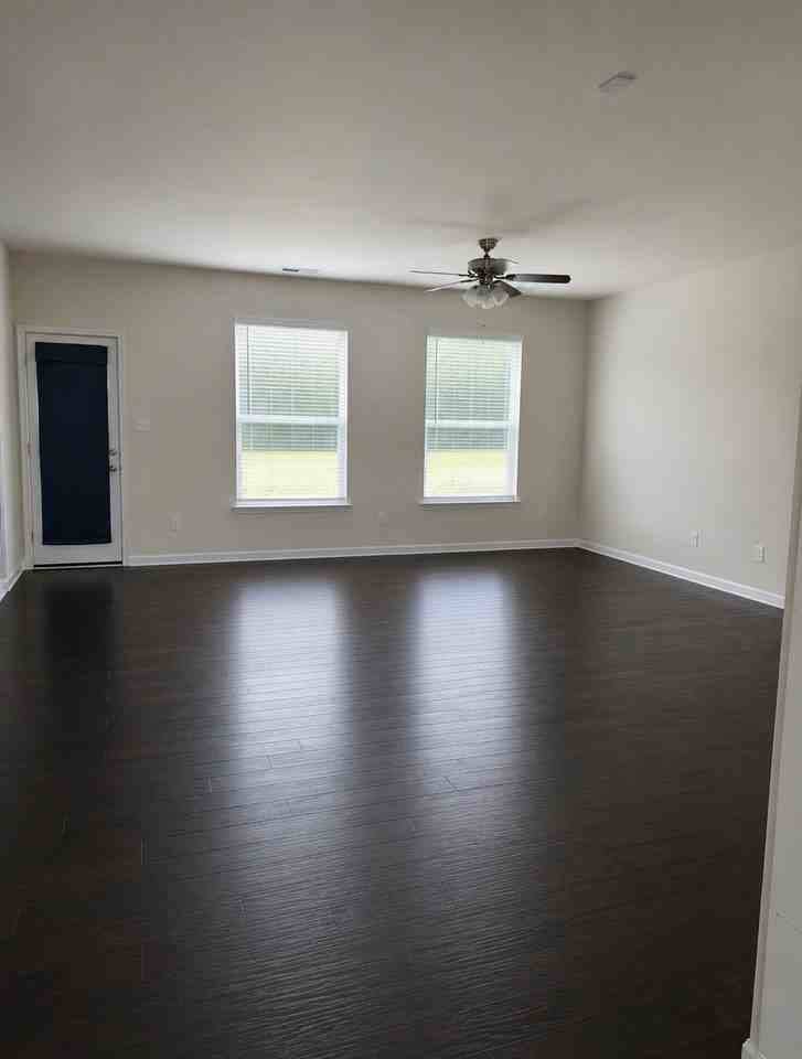4050 Spring Garden St #NA - Photo 5 of 27