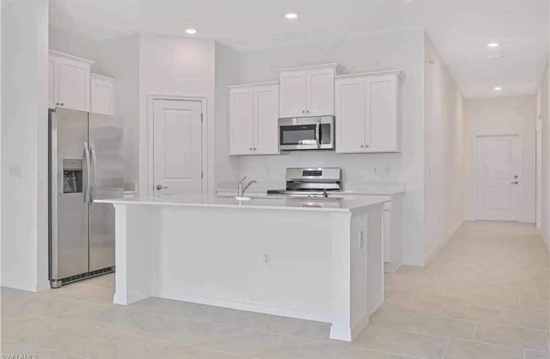 2901 Nw 18th Pl #NA - Photo 6 of 9