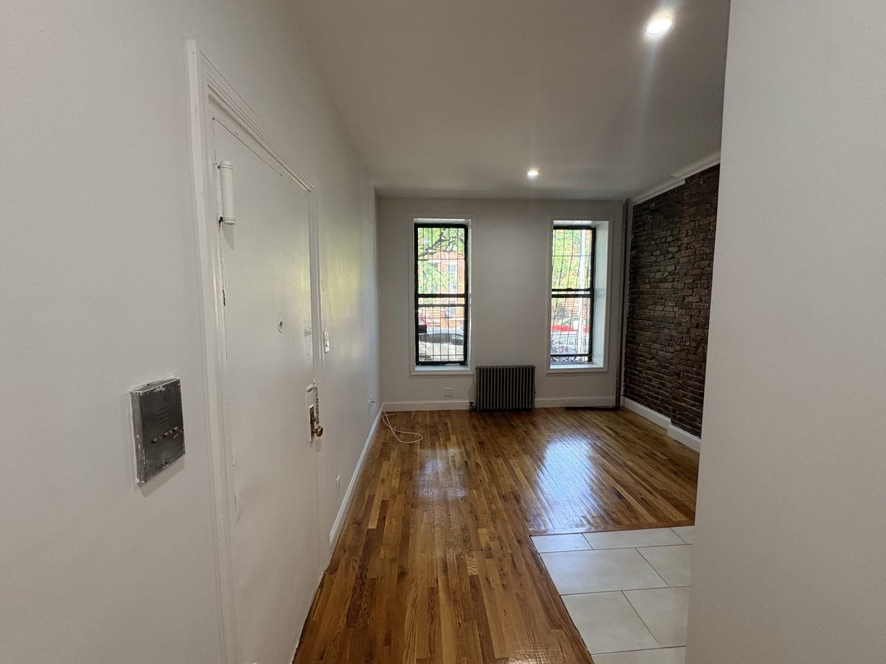 344 Gates Ave #1 - Photo 3 of 6