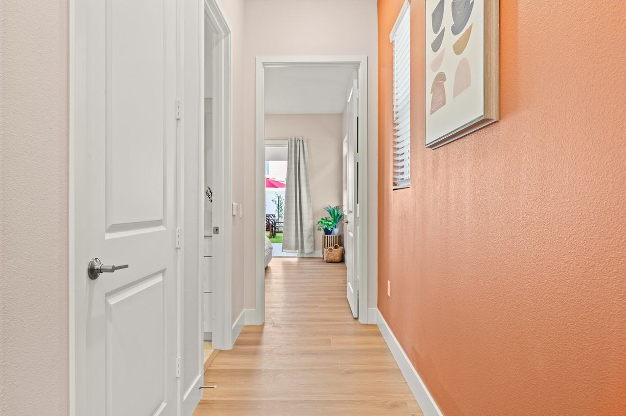 15421 Oakbrush Pl #B - Photo 2 of 36