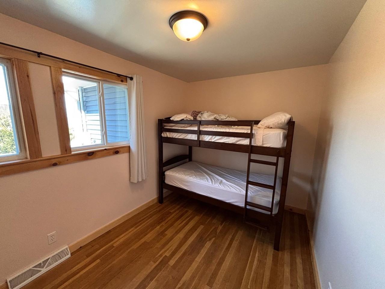129 Foxcroft Rd #NA - Photo 7 of 15