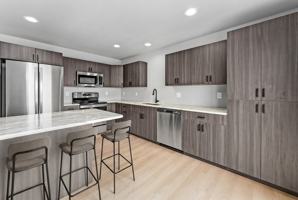featured image of 1407 Thatcher St #1407