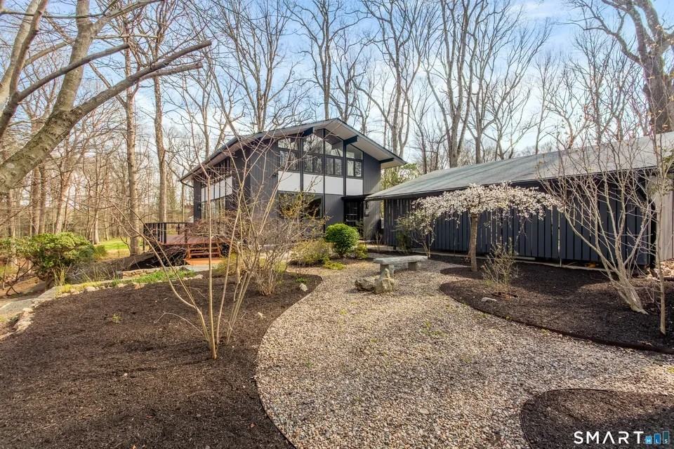 27 Hackberry Hill Rd #NA - Photo 3 of 19