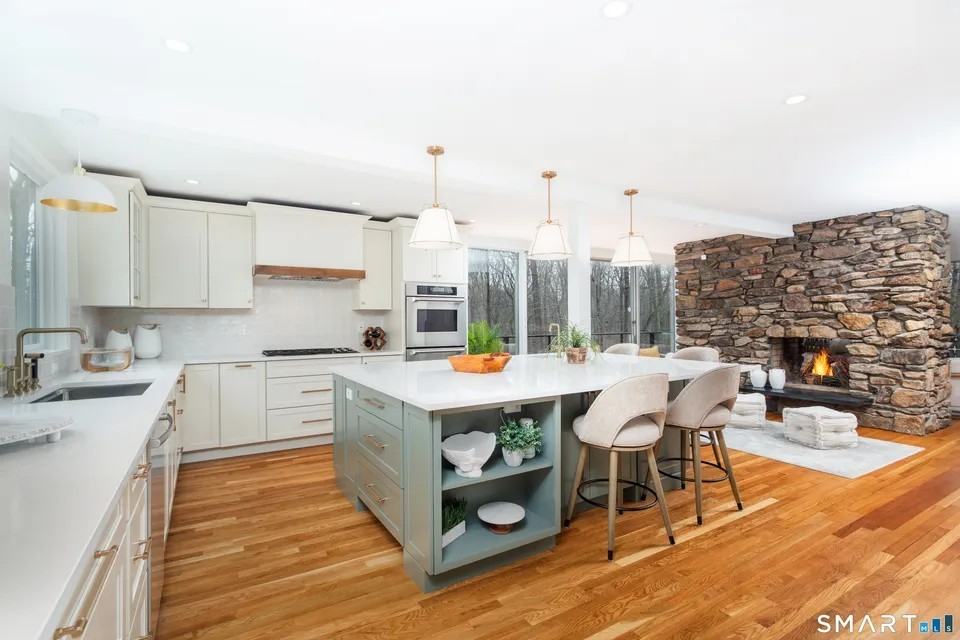 27 Hackberry Hill Rd #NA - Photo 4 of 19