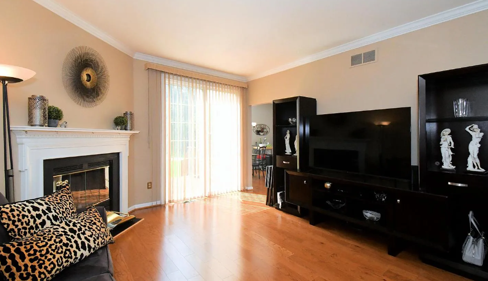 235 Pinecrest Ln - Photo 6 of 43