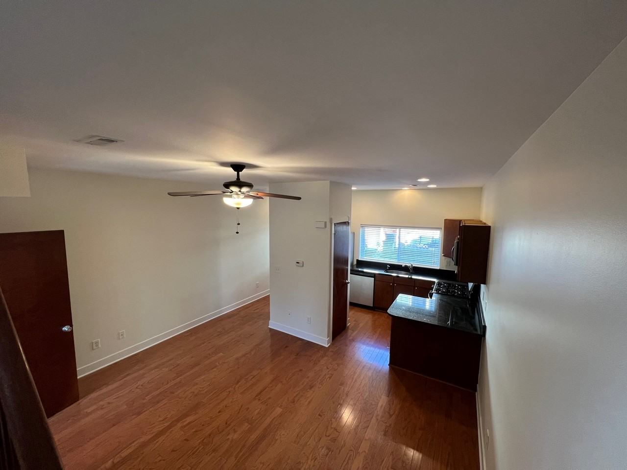 1088 Perry St #C - Photo 6 of 16