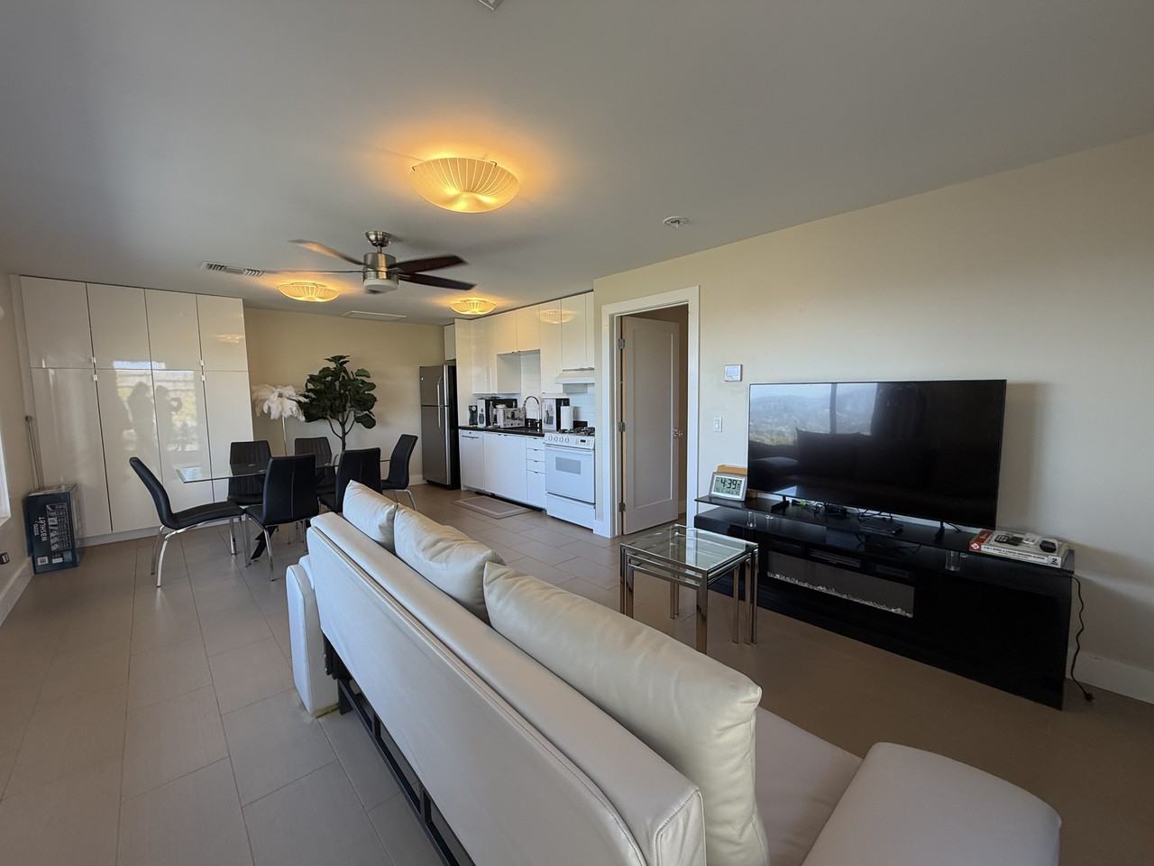 4140 W Arrieta Cir #B - Photo 3 of 18