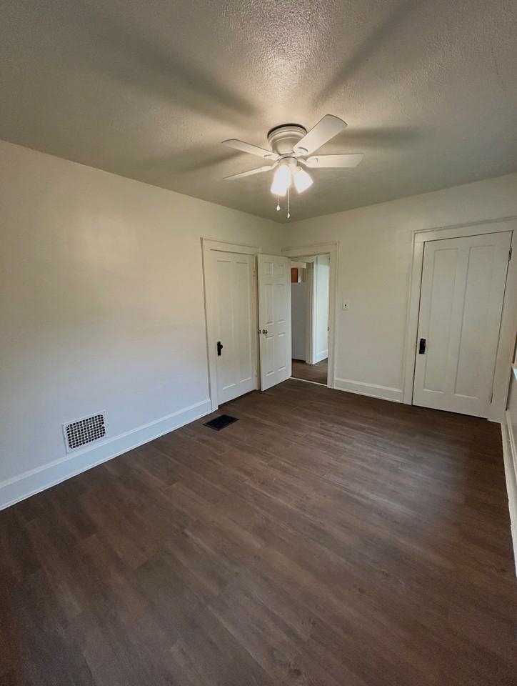 4029 W 8th St #1 - Photo 7 of 13