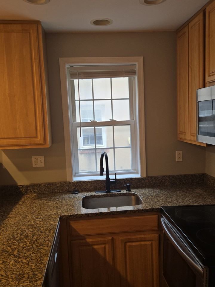4202 Grant St Ne #201 - Photo 6 of 16