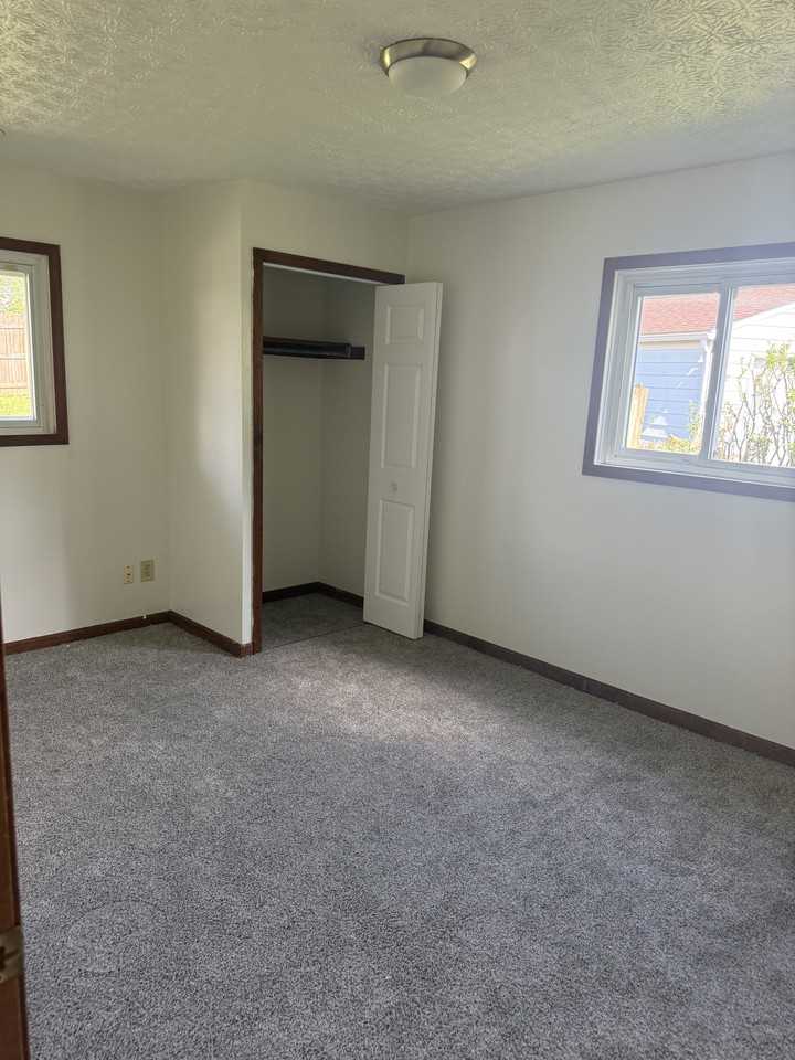 186 Valleyview Dr #NA - Photo 7 of 8