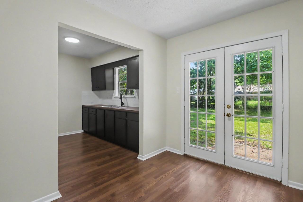 4136 Mimosa Dr #NA - Photo 5 of 15
